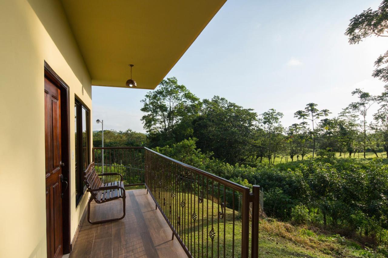 Arenal Volcano Inn La Fortuna Exterior photo
