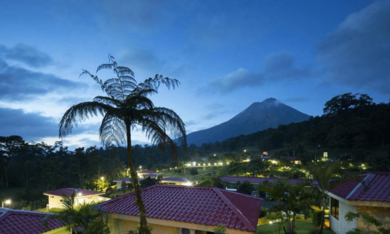 Arenal Volcano Inn La Fortuna Exterior photo