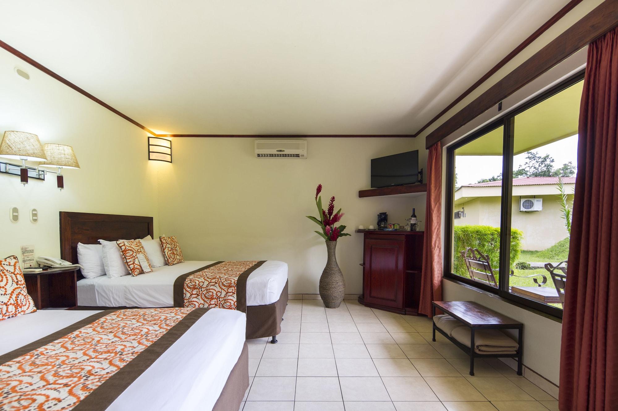 Arenal Volcano Inn La Fortuna Exterior photo
