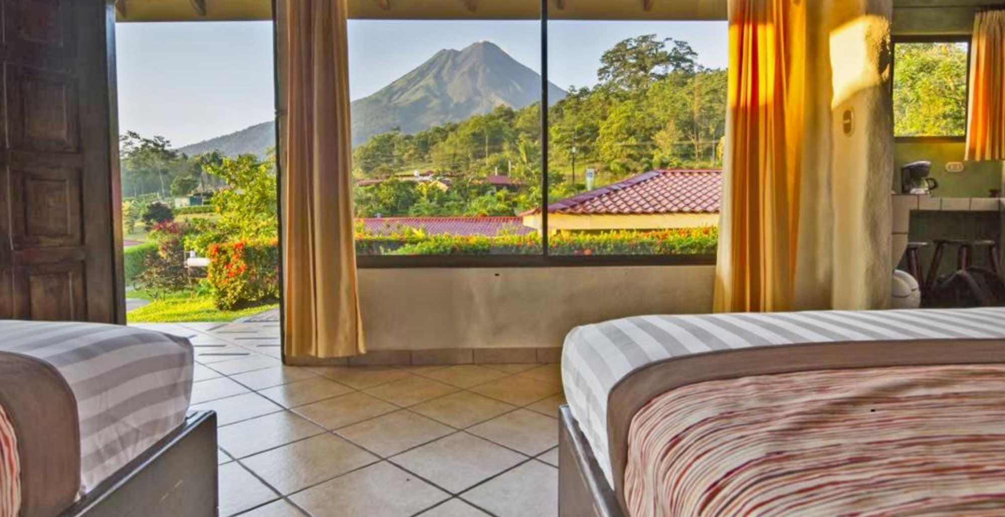 Arenal Volcano Inn La Fortuna Exterior photo
