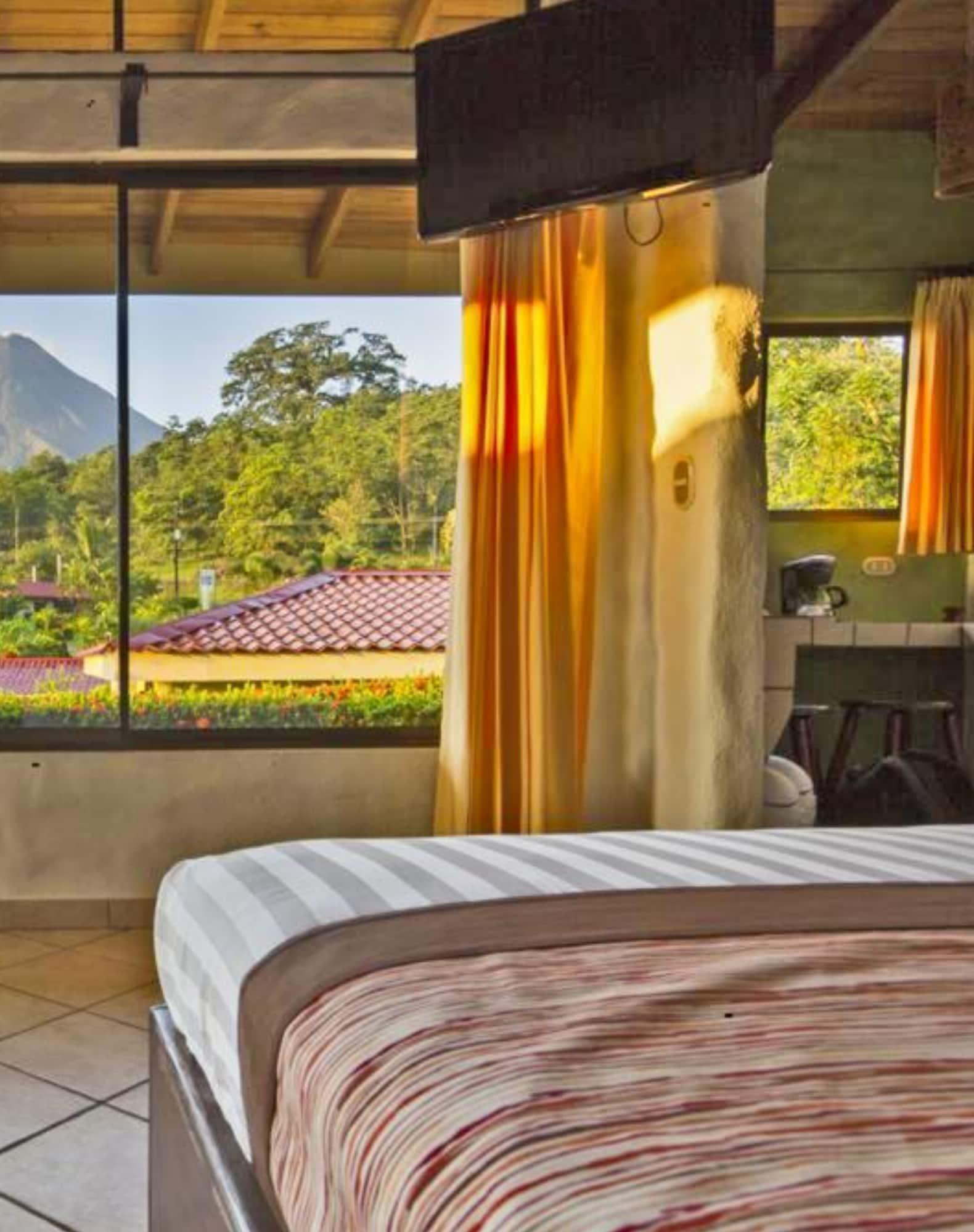 Arenal Volcano Inn La Fortuna Exterior photo