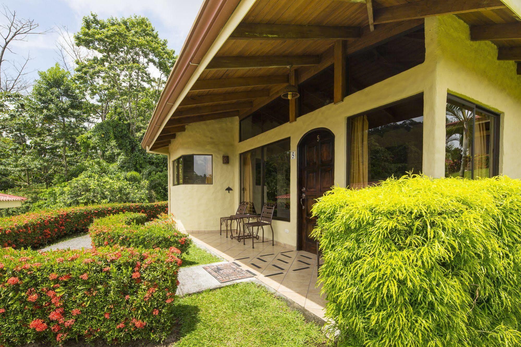 Arenal Volcano Inn La Fortuna Exterior photo