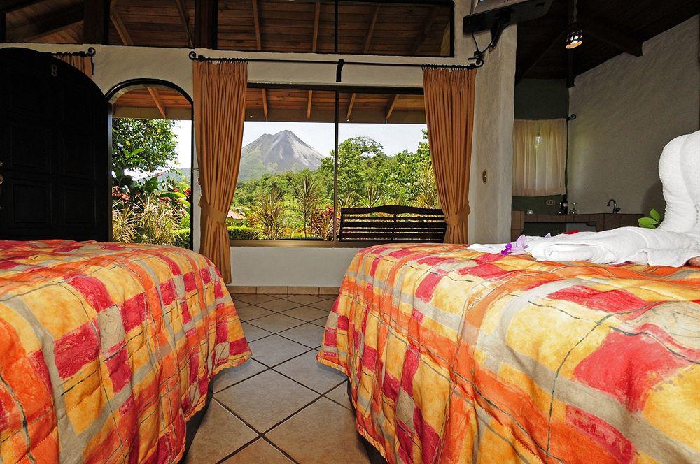 Arenal Volcano Inn La Fortuna Exterior photo